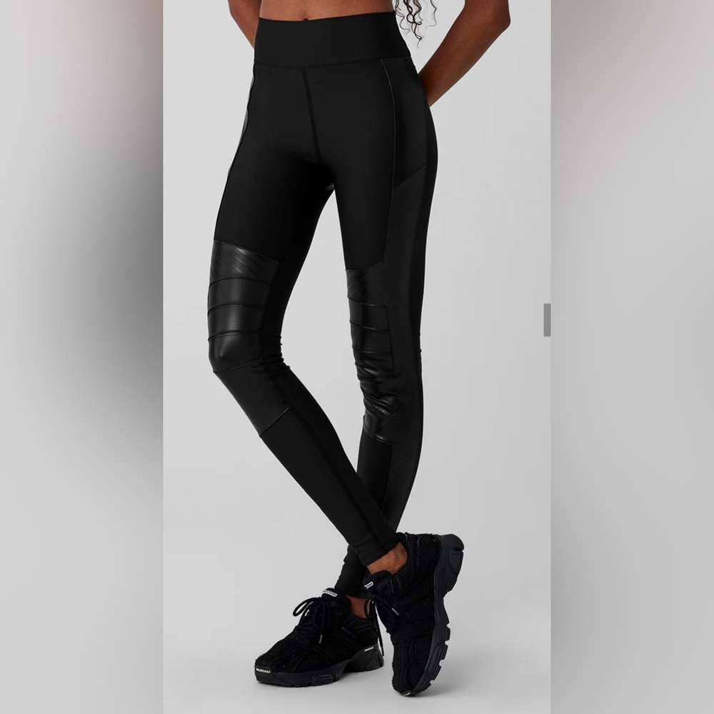 ALO Yoga Airlift Winter Warm High-Waist Supermoto Legging